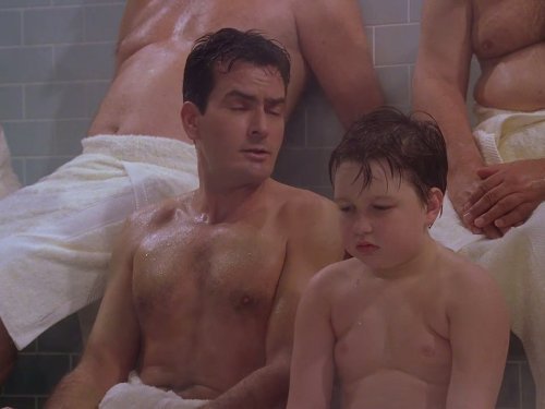 &quot;Two and a Half Men&quot; Sarah Like Puny Alan