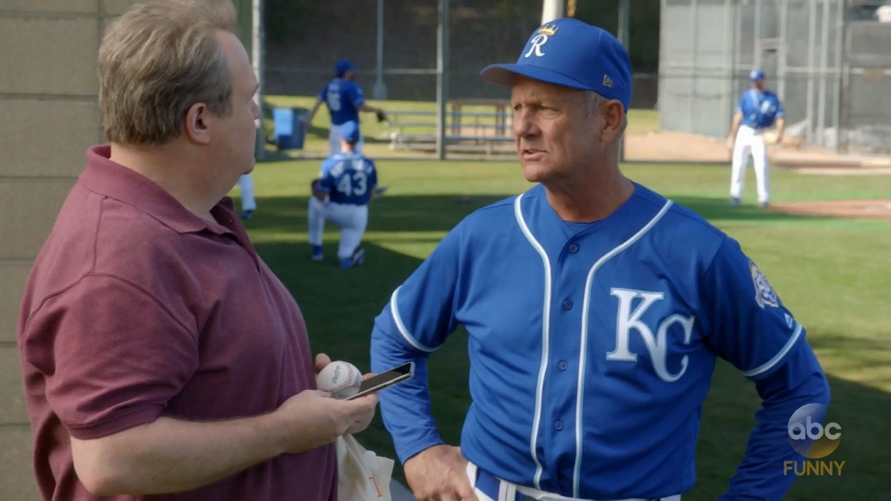 &quot;Modern Family&quot; Royal Visit